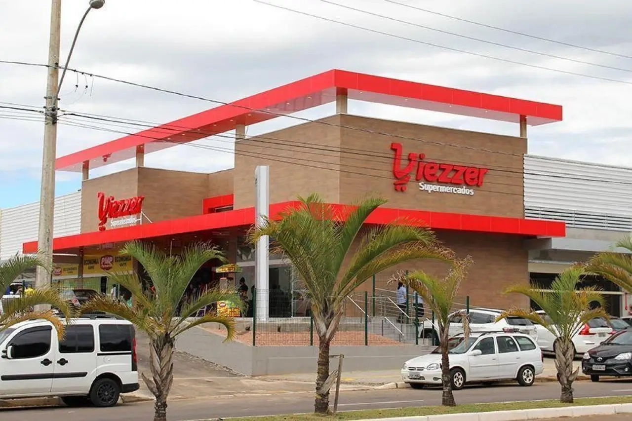 Rede Viezzer de Supermercados Inaugura sua 6ª Loja 